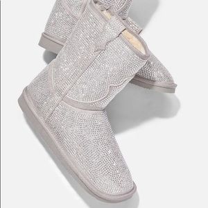 Grey / Silver Rhinestone Fuzzy Boots